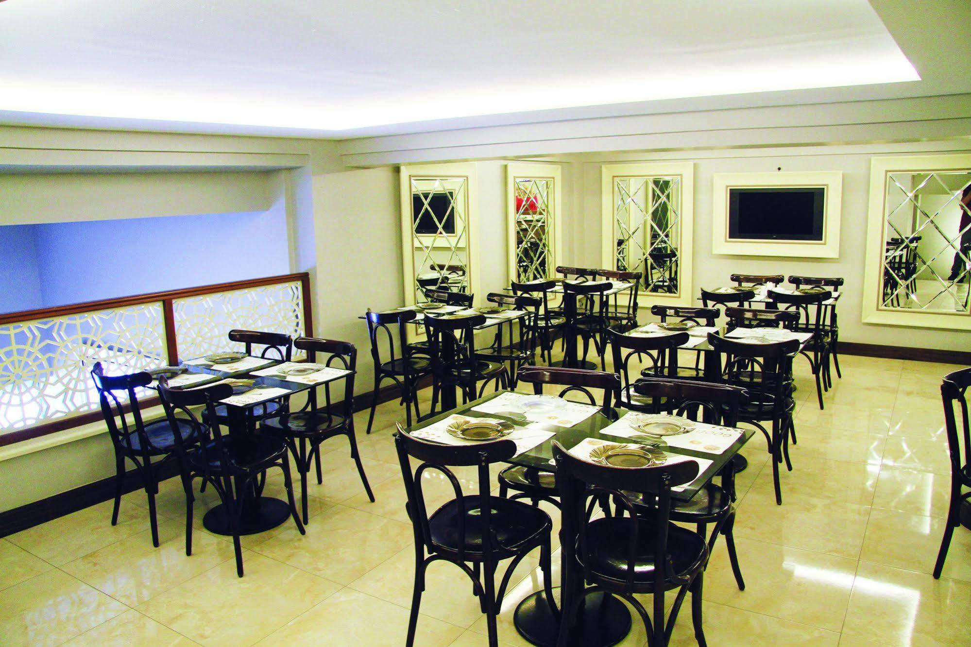 Bergama Hotel Old City Istanboel Buitenkant foto
