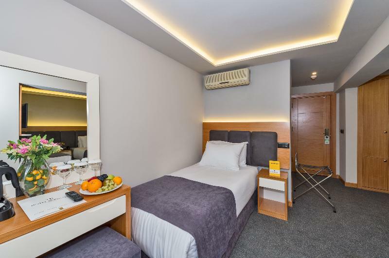 Bergama Hotel Old City Istanboel Buitenkant foto