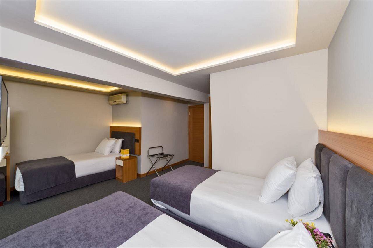 Bergama Hotel Old City Istanboel Buitenkant foto